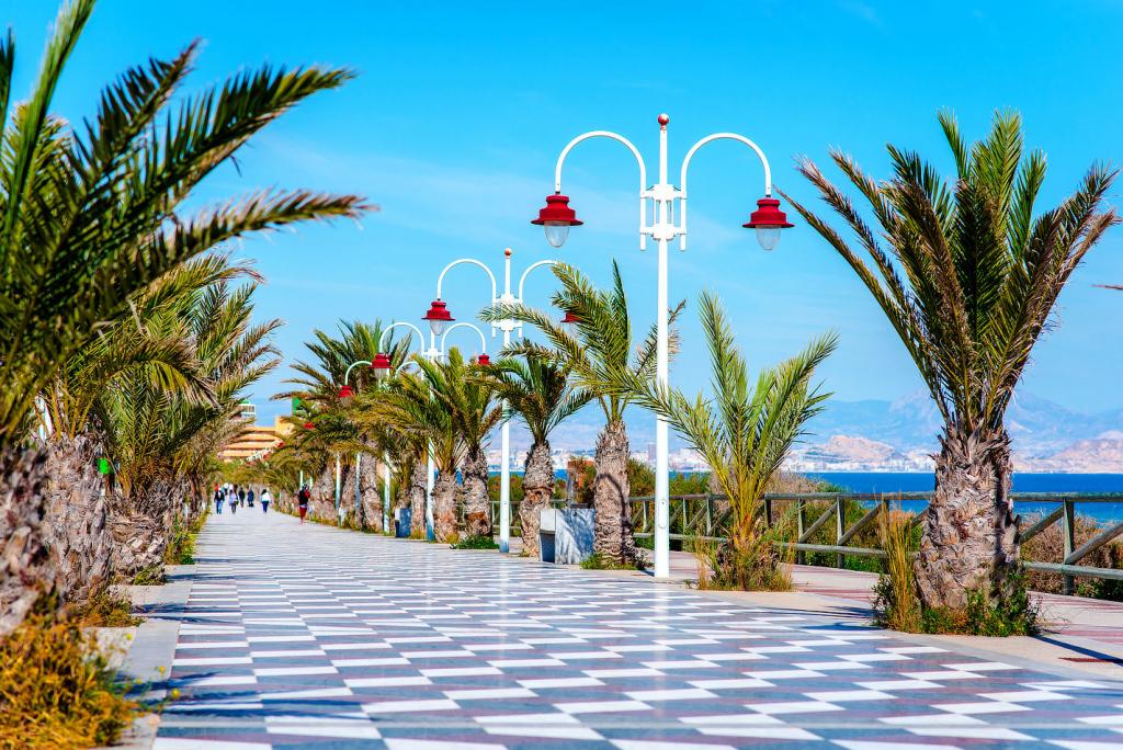 Living in Santa Pola on the Costa Blanca Living in Santa Pola on the Costa Blanca