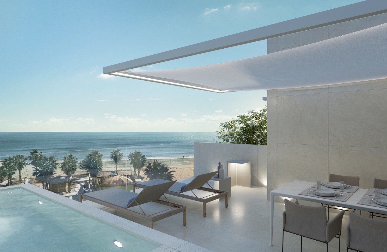 Front line beach penthouse in La Mata, Torrevieja