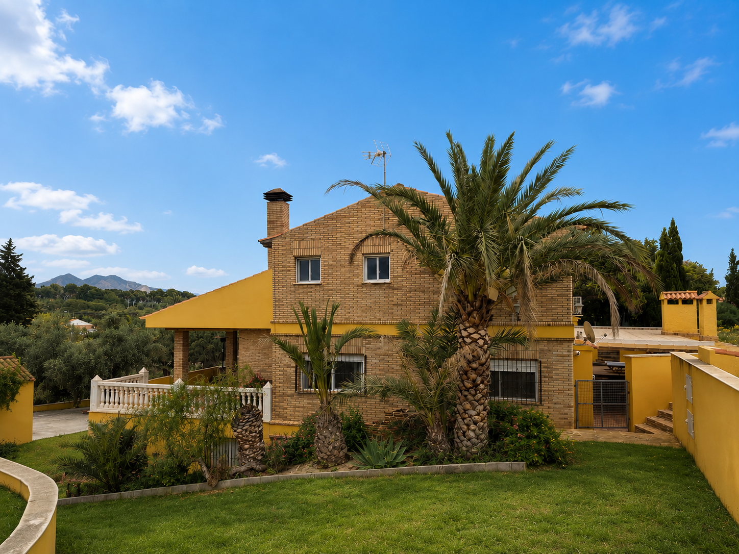 Exclusive villa on the Costa Blanca, El Rebolledo - thumbnail 48