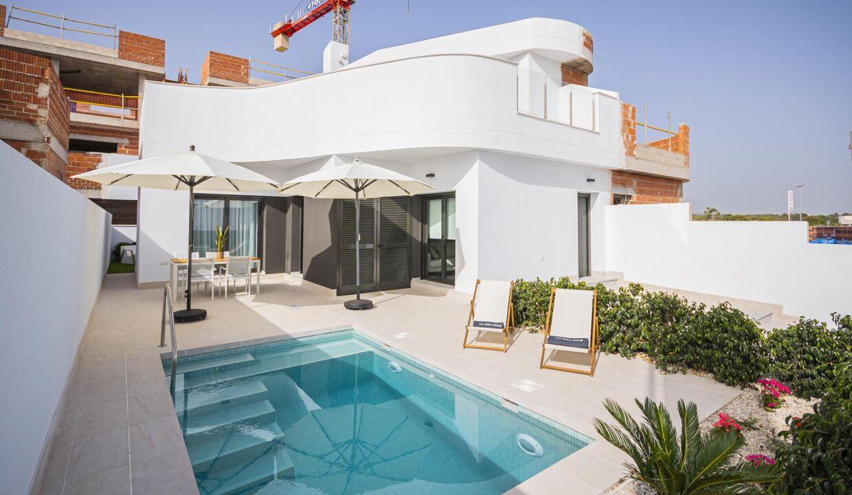 102419-Half-vrijstaande villa's in Torrevieja