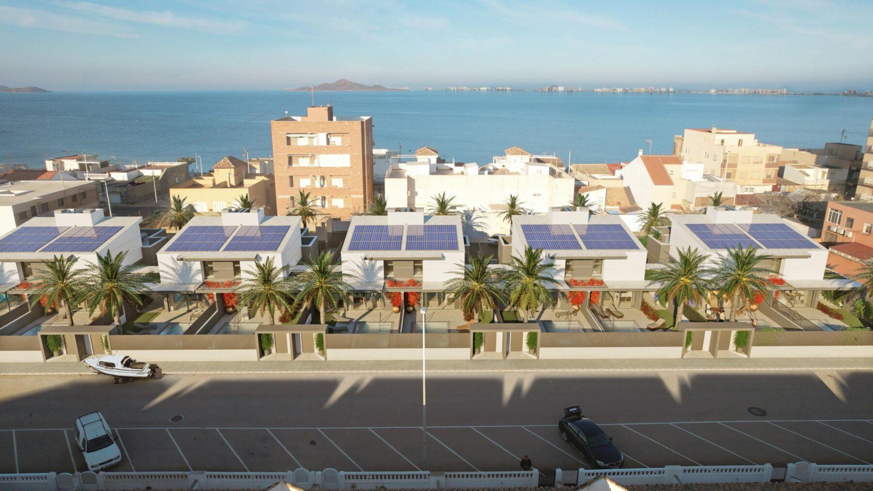 111819-Geschakelde woningen op 100 meter van het strand in Los Nietos