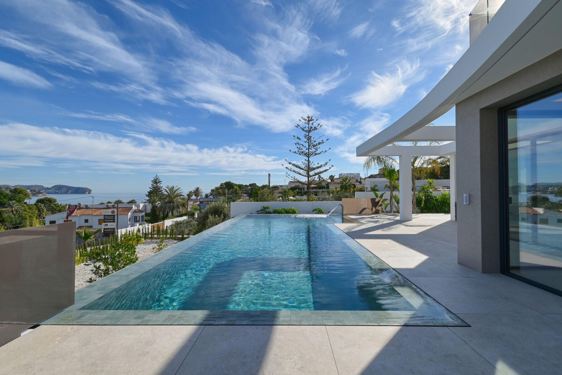 Exclusive luxury villa just steps from the sea in Moraira - thumbnail 23