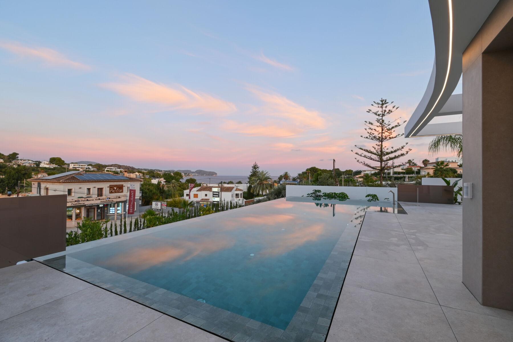 Exclusive luxury villa just steps from the sea in Moraira - thumbnail 46