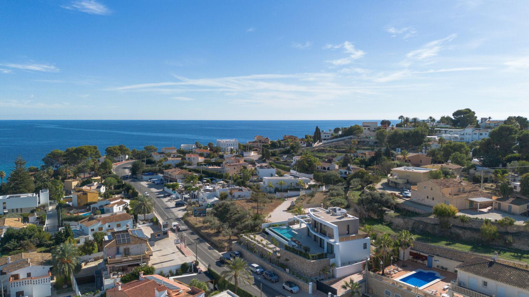 Exclusive luxury villa just steps from the sea in Moraira - thumbnail 8
