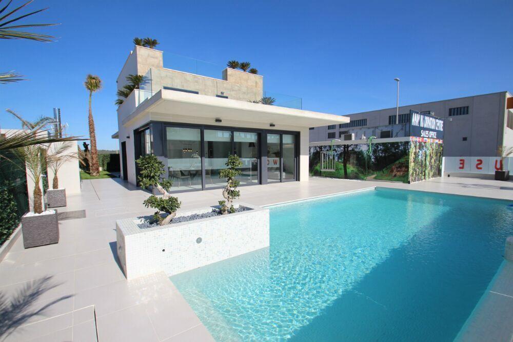 72039-Luxe villa op 400 meter van zee